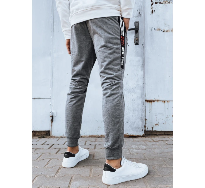Pánské světle šedé teplákové kalhoty Dstreet model 21975783 - FashionStreet