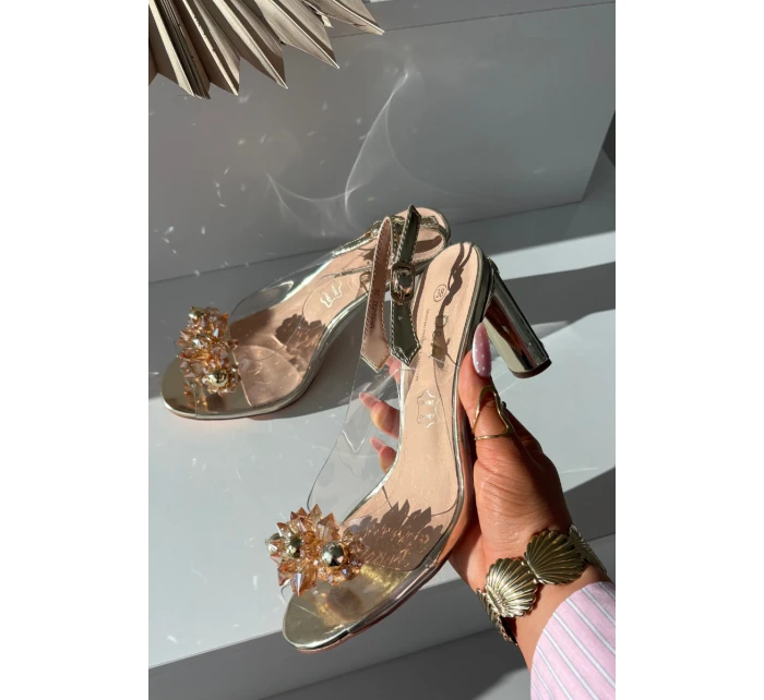 Průhledné sandály na podpatku s ozdobami D&A MR52-232 zlaté