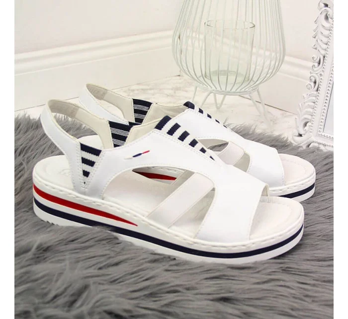 Sandály na platformě Rieker W V02Y5 white Sandály na platformě Rieker W V02Y5 white