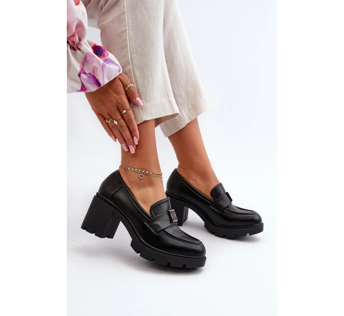 Dámské polobotky na podpatku s ozdobou Černé model 21655240 - Boto Dámské polobotky na podpatku s ozdobou Černé model 21655240 - Boto