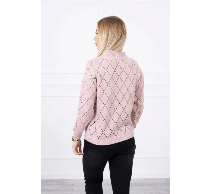Svetr s polovičním rolákem a kosočtvercovým vzorem pudrově růžový