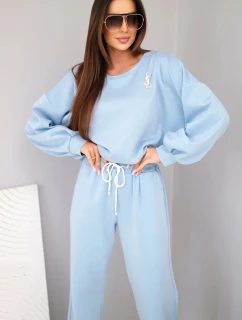 Dámský komplet máslový svetr s broží a kalhoty s model 21921256 nohavicí modrý - K-Fashion