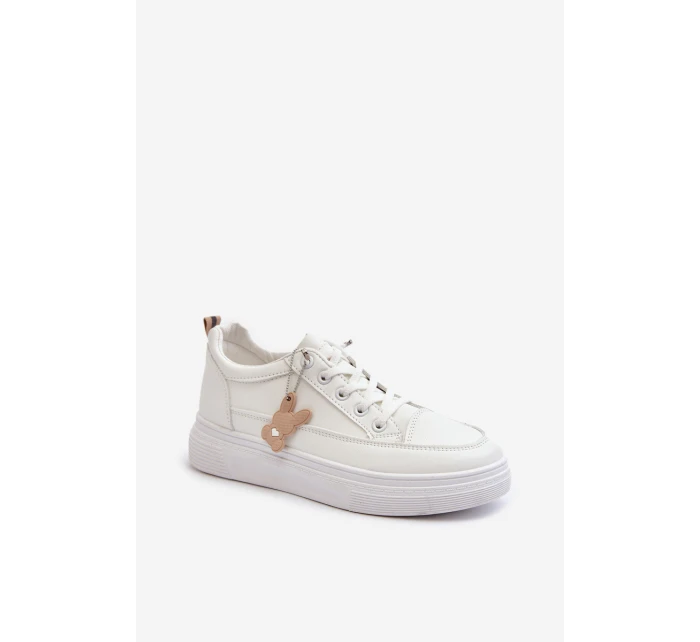 Dámské sportovní boty na platformě model 22010082 Bílá - VINCEZA Dámské sportovní boty na platformě model 22010082 Bílá - VINCEZA