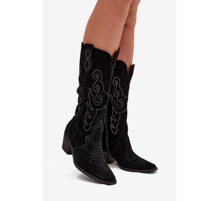 Semišové dámské kovbojky na podpatku Karira – černé Semišové dámské kovbojky na podpatku Karira – černé