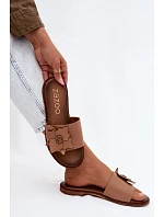 Kožené dámské pantofle s ozdobou model 22185423 Cappuccino - Zazoo Kožené dámské pantofle s ozdobou model 22185423 Cappuccino - Zazoo