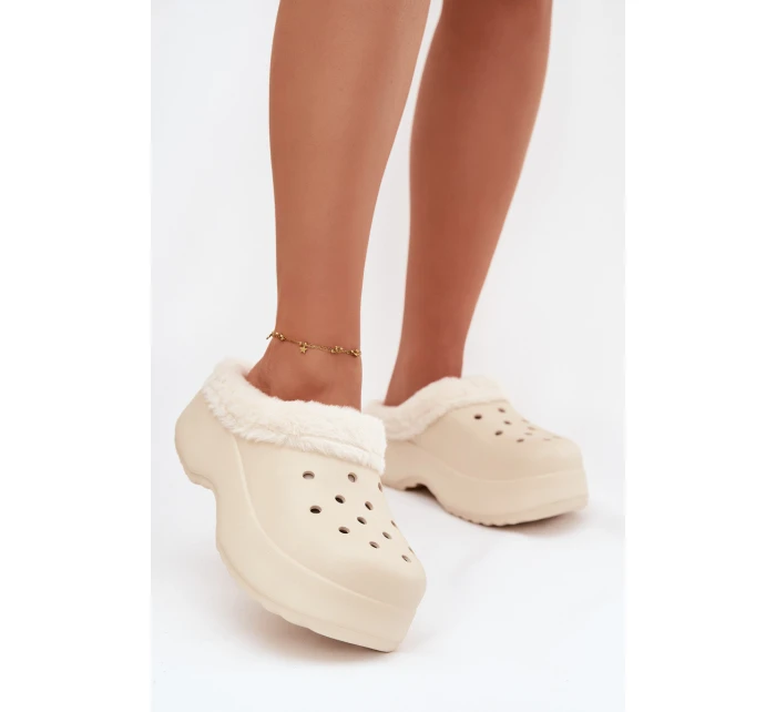Pěnové dámské pantofle s kožešinou béžové model 21772602 - Boto