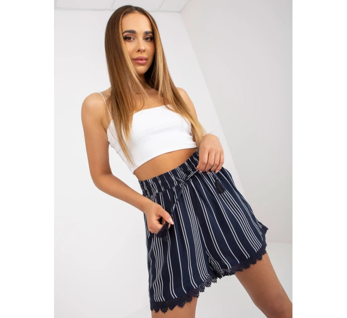 Šortky D73771M62233KA námořnická modrá Šortky D73771M62233KA námořnická modrá