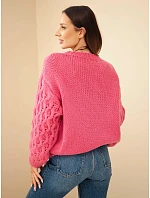 Dámský svetr s model 22540796 rukávy růžová - K-Fashion Dámský svetr s model 22540796 rukávy růžová - K-Fashion