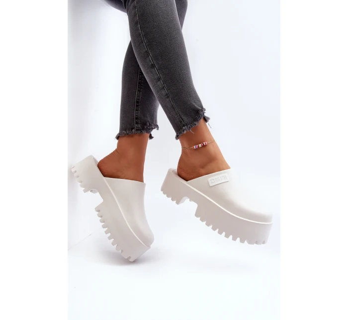 Dámské Žabky Na Masivní Podrážce Big Star NN274015 Bílé