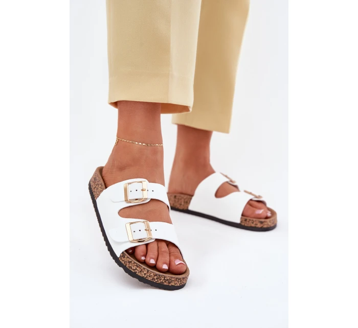 Dámské sandály s přezkami z ekologické kůže bílé model 21701643 - EVENTO