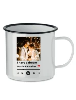 Plecháček s vlastním odkazem na oblíbenou písničku