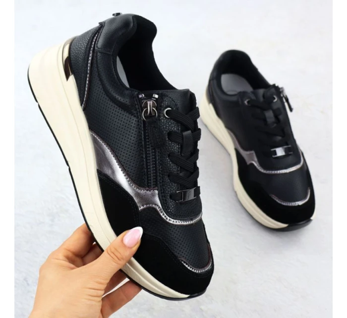 Dámské kožené polobotky  v černé barvě model 21905442 - FILIPPO