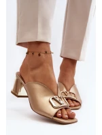 Elegantní dámské sandály na podpatku model 21647439 zlaté - Laura Messi