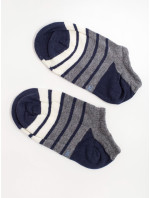 Šedé a tmavě modré pruhované kotníkové ponožky