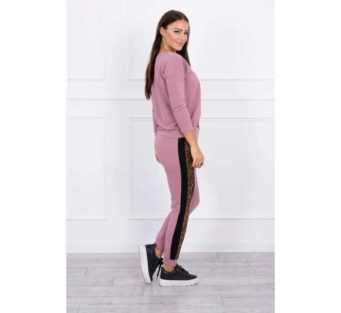 Sada s leopardím potiskem tmavě růžová Sada s leopardím potiskem tmavě růžová