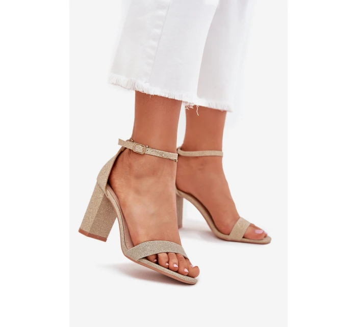 Lesklé sandály na podpatku Kavina – zlaté Lesklé sandály na podpatku Kavina – zlaté