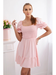 Nařasené šaty s volánky a volánky pudrově růžová
