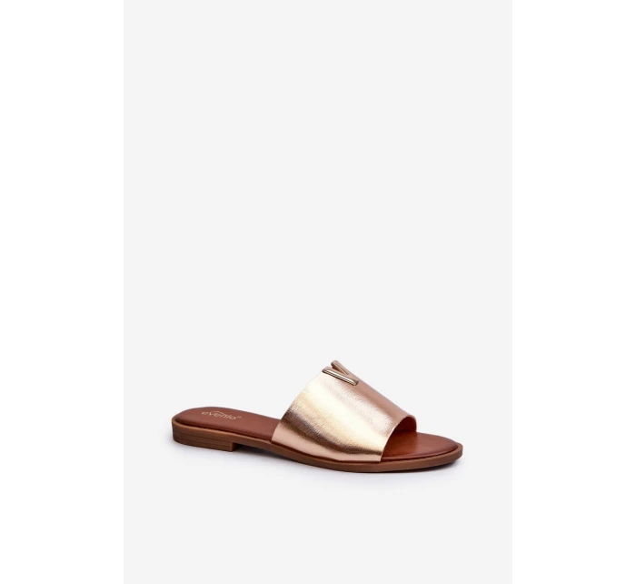 Dámské sandály z ekokože na ploché podrážce zlaté Maliha Dámské sandály z ekokože na ploché podrážce zlaté Maliha