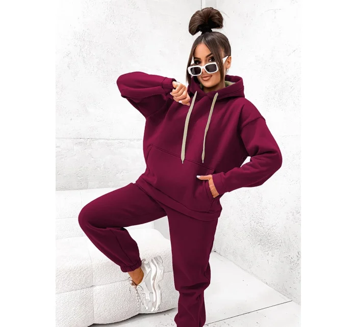 Hrubší bavlněná dámská tepláková souprava ve vínové bordó barvě (82143) Hrubší bavlněná dámská tepláková souprava ve vínové bordó barvě (82143)