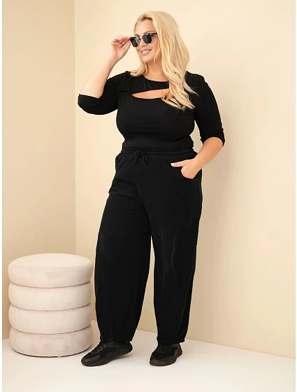 Dámské kalhoty bavlněné Plus Size manšestrové s gumou v pase a kapsami černé