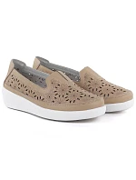 Dámská pohodlná kožená prolamovaná obuv béžová Evento 6849