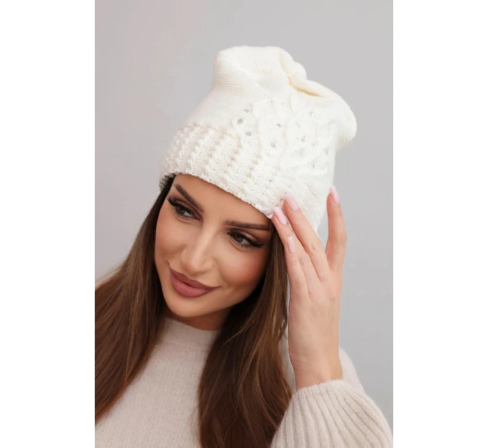 Dámská zimní čepice z vlny s a prodlouženými stranami fialová model 21865216 - K-Fashion Dámská zimní čepice z vlny s a prodlouženými stranami fialová model 21865216 - K-Fashion