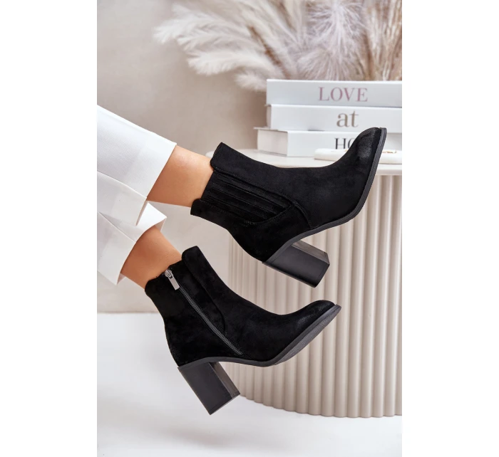 Zateplené dámské boty na podpatku eko semiš černé model 21674304 - Boto Zateplené dámské boty na podpatku eko semiš černé model 21674304 - Boto