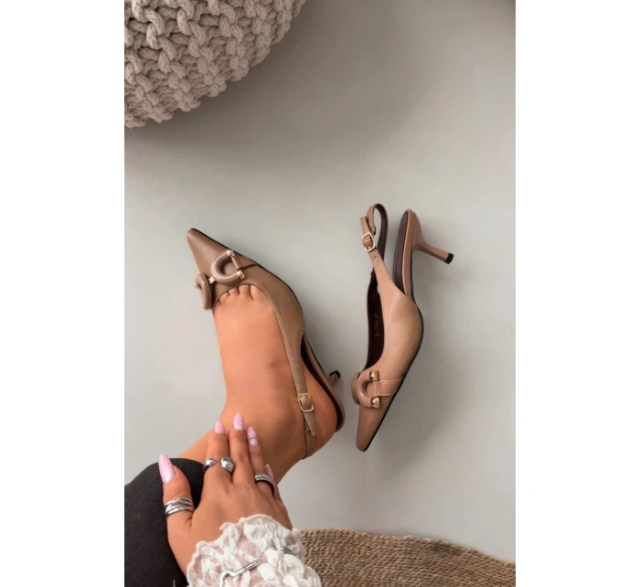 Dámské sandály na podpatku s ozdobným detailem hnědé model 21900459 - Boto