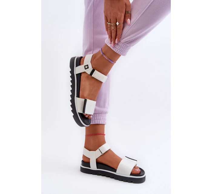 Dámské sandály na platformě Big Star model 21655484 Bílé - Big Star Shoes Dámské sandály na platformě Big Star model 21655484 Bílé - Big Star Shoes