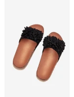 Dámské Pantofle Na Platformě S Ozdobnými Květinami Černé Tessara Dámské Pantofle Na Platformě S Ozdobnými Květinami Černé Tessara