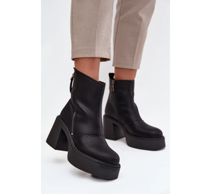 Kožené zateplené dámské kotníčkové boty na podpatku a platformě Vinceza 66831 Černé