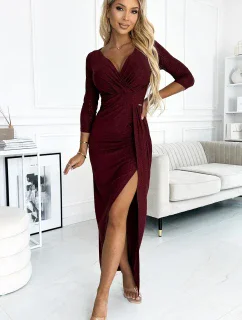 Lesklé dámské šaty ve vínové bordó barvě s výstřihem a rozparkem na noze model 18860510 - numoco