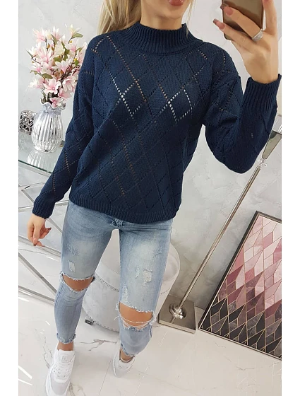 Svetr s polovičním rolákem a model 18745516 vzorem tmavě modrý - K-Fashion Svetr s polovičním rolákem a model 18745516 vzorem tmavě modrý - K-Fashion