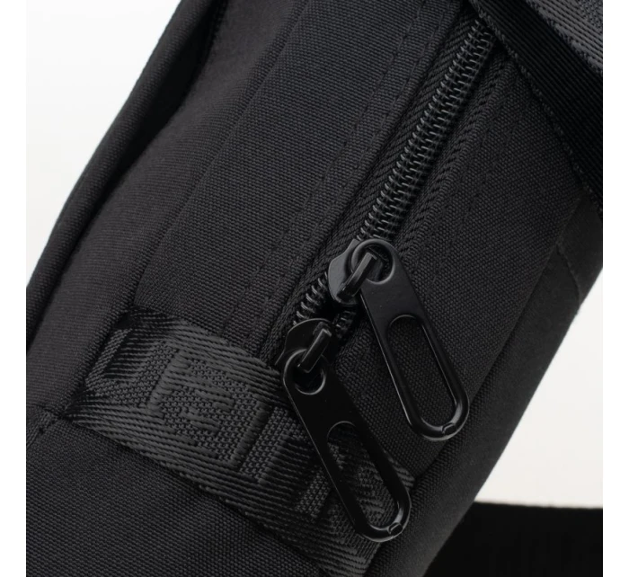 Batoh model 21354386 - Iguana