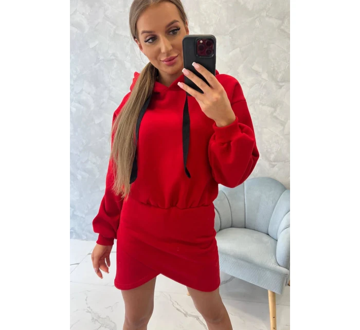 Zateplené šaty s obálkovým dnem červené