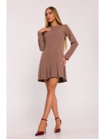 Šaty s záhyby mocca model 21295942 - Moe Šaty s záhyby mocca model 21295942 - Moe