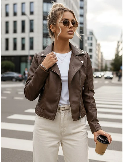 Dámská hnědá koženková bunda TY5541 - FashionStreet Dámská hnědá koženková bunda TY5541 - FashionStreet