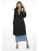 Černá jednoduchá dámská zimní bunda s kapucí Ann Gissy (AG1-3030) Černá jednoduchá dámská zimní bunda s kapucí Ann Gissy (AG1-3030)