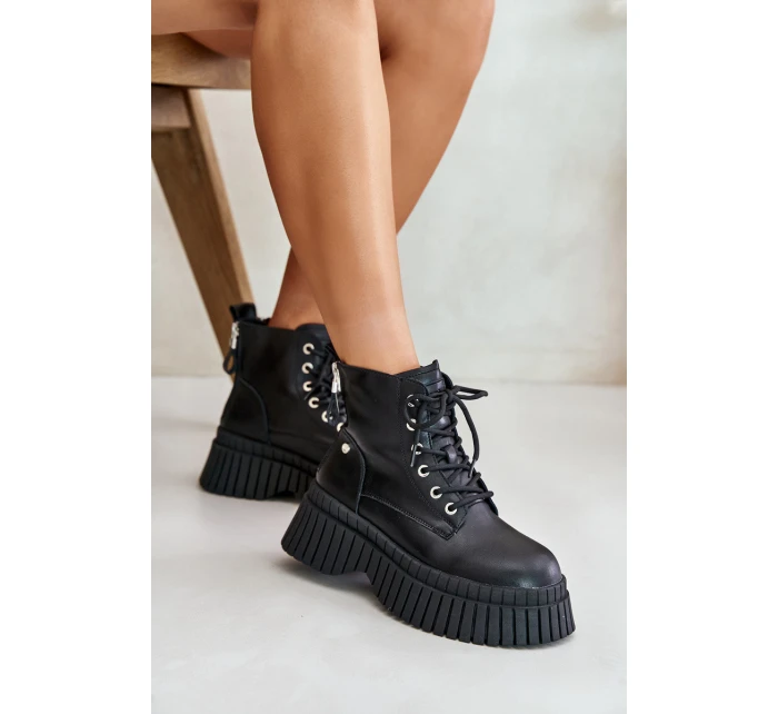 Zateplené kožené botky s masivní podrážkou model 21673861 černé - Goe
