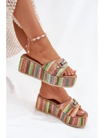 Dámské Pantofle Na Klínu S Pletením A Dekorací Multikolor model 21698886 - Boto Dámské Pantofle Na Klínu S Pletením A Dekorací Multikolor model 21698886 - Boto