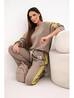 Dámský teplákový komplet Masełko s lampasy a volnou mikinou fango