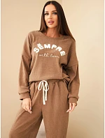 Dámský model 22353131 komplet s mikinou a tepláky jogger camelový - K-Fashion Dámský model 22353131 komplet s mikinou a tepláky jogger camelový - K-Fashion