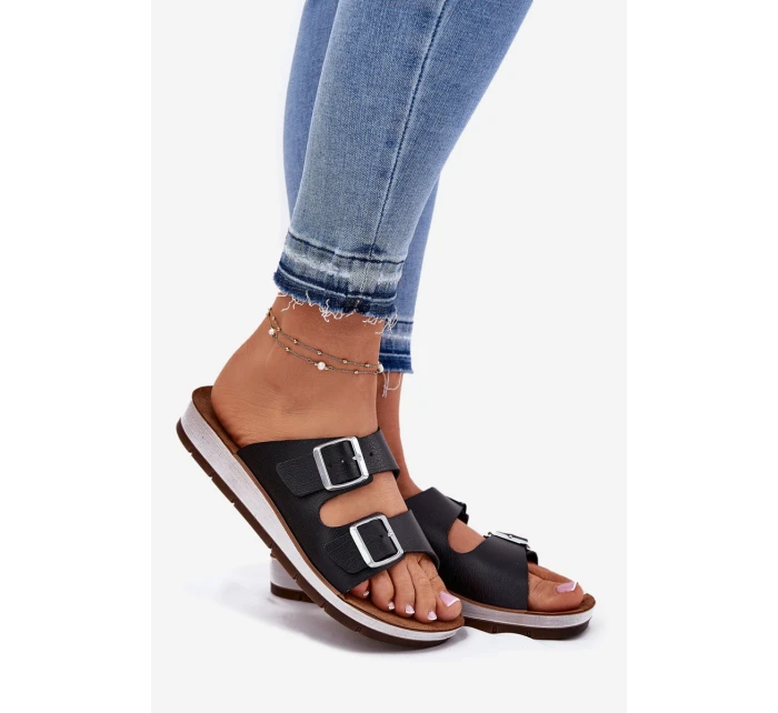 Dámské Sandały S Přezkami model 21697994 Černé - Inblu Dámské Sandały S Přezkami model 21697994 Černé - Inblu