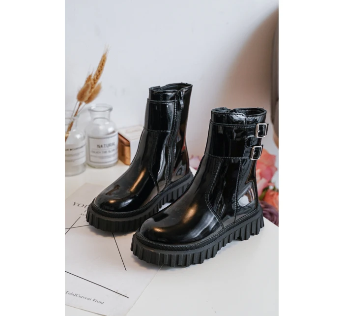 Dětské lakované boty se černé model 21634818 - Boto Dětské lakované boty se černé model 21634818 - Boto