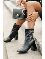 Hladké Dámské Botky Na Podpatku Z Eko Kůže Černé model 21677336 - Boto Hladké Dámské Botky Na Podpatku Z Eko Kůže Černé model 21677336 - Boto