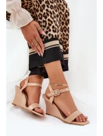 Lakované Dámské Sandály Na Klínu Nude model 21688998 - Boto Lakované Dámské Sandály Na Klínu Nude model 21688998 - Boto