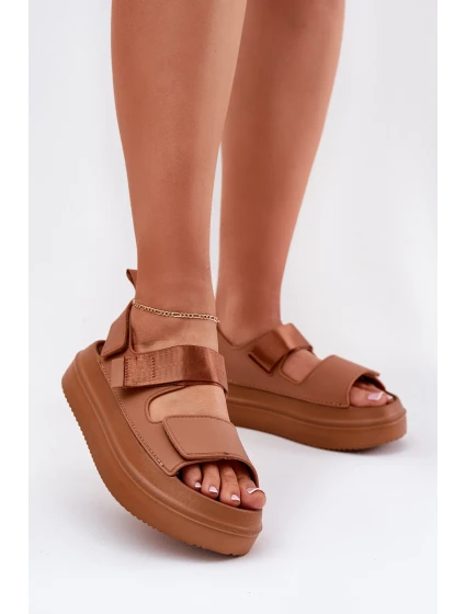 Dámské sandály na platformě se suchým zipem Camel Nitepira Dámské sandály na platformě se suchým zipem Camel Nitepira