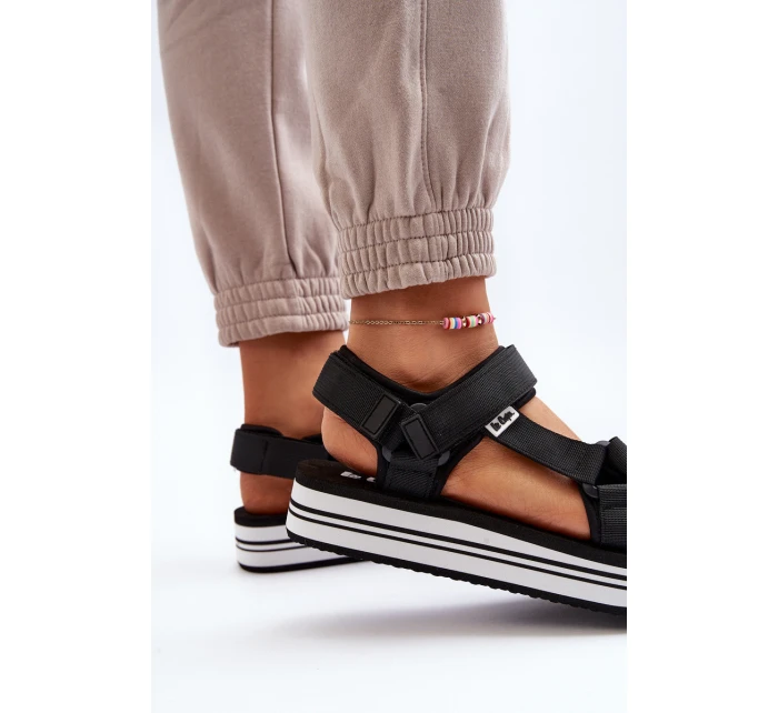 Dámské sandály na platformě Lee Cooper LCW-24-05-2753L Černé Dámské sandály na platformě Lee Cooper LCW-24-05-2753L Černé