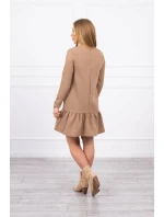 Velbloudí šaty s volánky