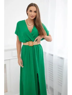 Dlouhé šaty s ozdobným páskem zelené